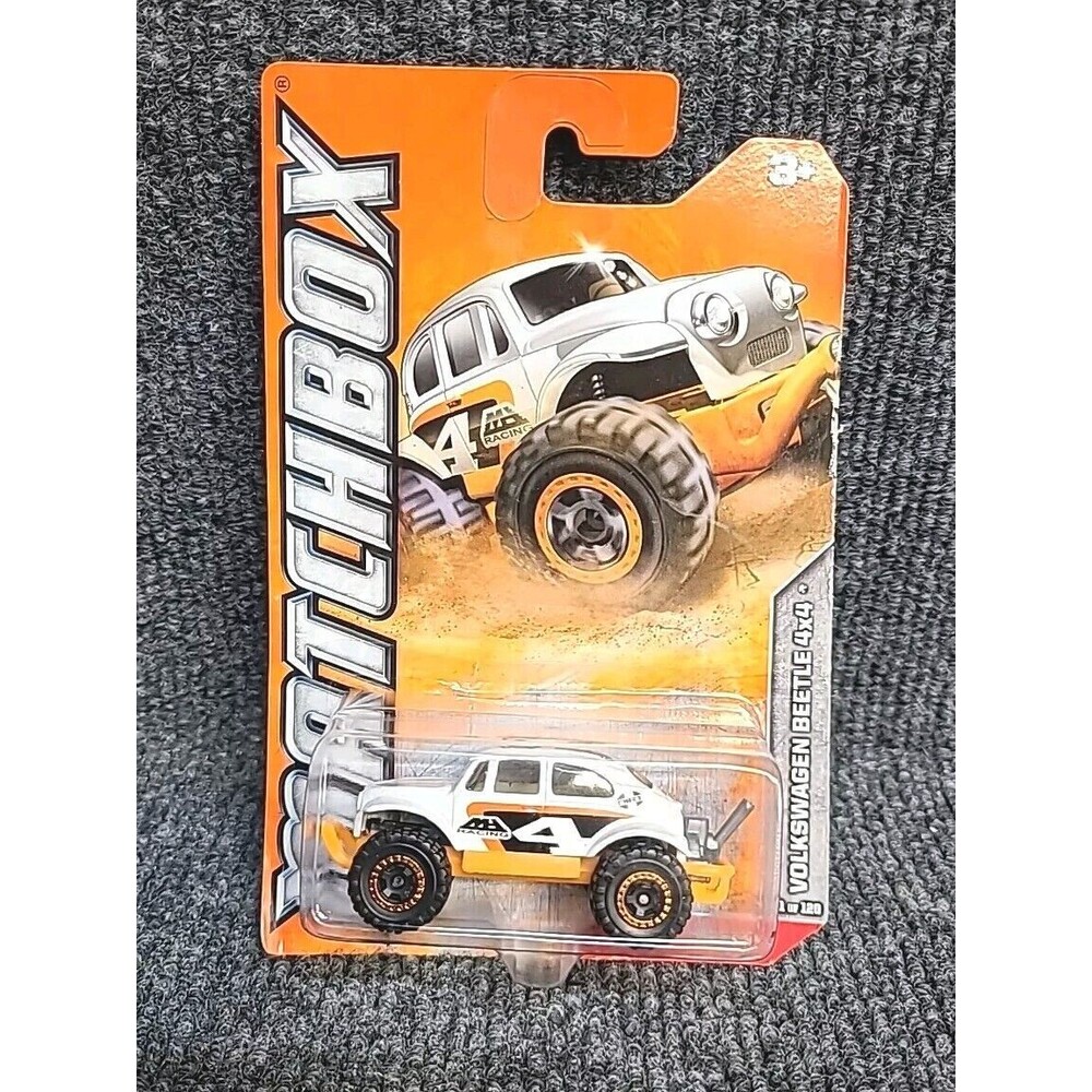 2011 Matchbox Desert Volkswagen Beetle Car 4x4 41 of 120 White NEW
